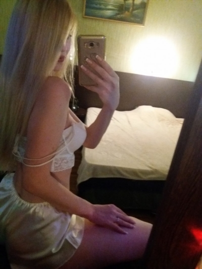 Erika, 28 ans, Saint-Cyr-sur-Mer