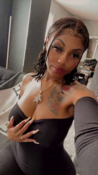 Ginette, 22 ans, Saint-Sebastien-de-Morsent